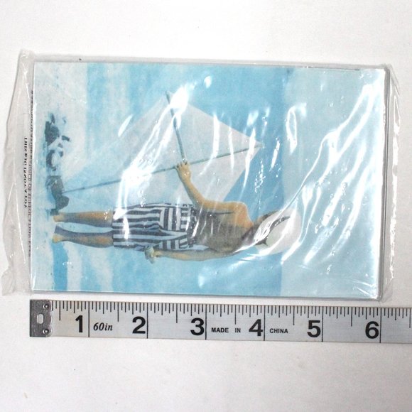 10 Clear Plastic or Acrylic Picture Holders With Magnets On Back - Picture 7 of 9